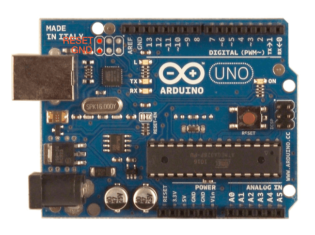 Передняя сторона UNO R1