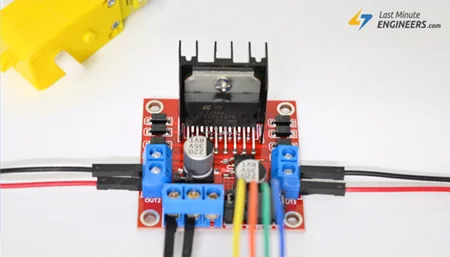 Подключение модуля драйвера двигателя L298N к Arduino