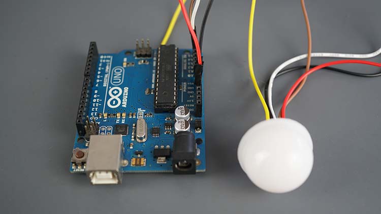 Arduino с датчиком освещенности BH1750