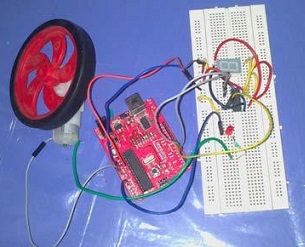 https://alashed-media.s3.eu-north-1.amazonaws.com/wiki/digitrode/717-tahometr-na-arduino-svoimi-rukami/images/tahometr-na-arduino-1.jpg