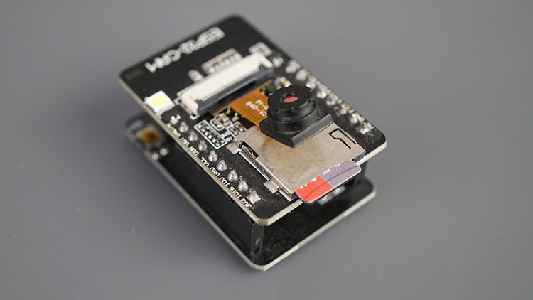 ESP32-CAM — подключение карты Micro SD в слот