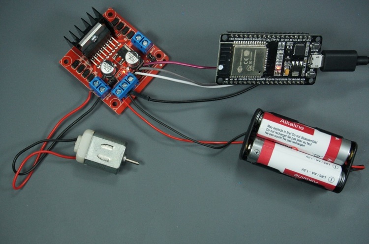 Компоненты для управления двигателем постоянного тока с ESP32
