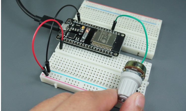 Демонстрация считывания аналоговых показаний с ESP32 и MicroPython