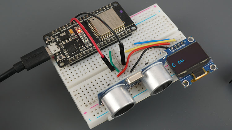 Компоненты для проекта ESP32 с HC-SR04 и OLED-дисплеем