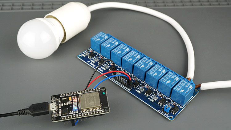 Управление лампой с помощью ESP32 и реле