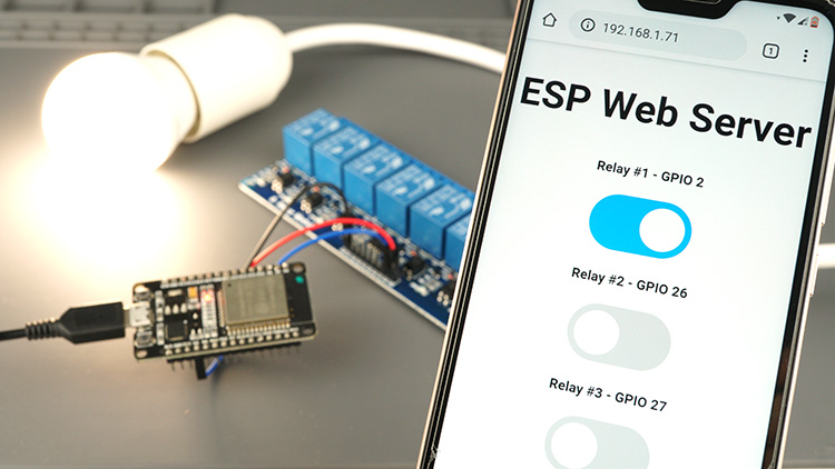 Веб-сервер ESP32 управляет лампой переменного тока через модуль реле