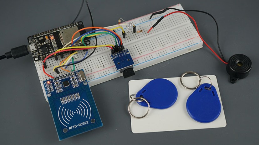 Схема подключения ESP32 RFID системы управления пользователями