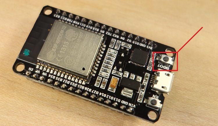 Кнопка BOOT на ESP32 для решения ошибки Failed to connect