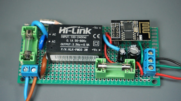 Схема HLK-PM03 с ESP8266 на макетной плате