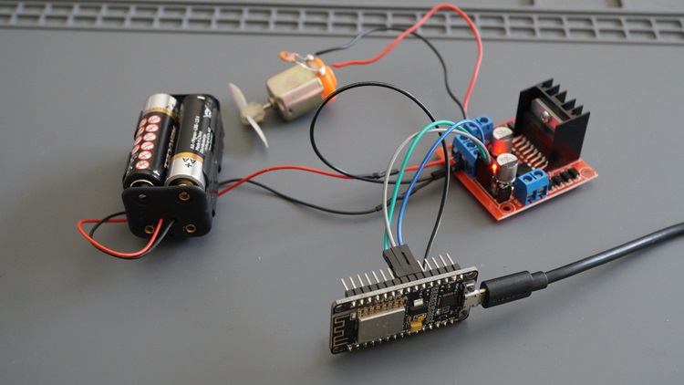 ESP8266 подключен к DC-мотору и драйверу L298N