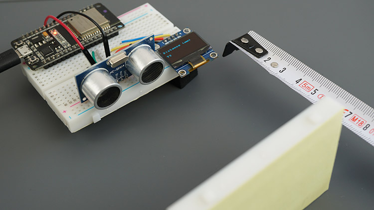 Демонстрация работы HC-SR04 с OLED-дисплеем на MicroPython