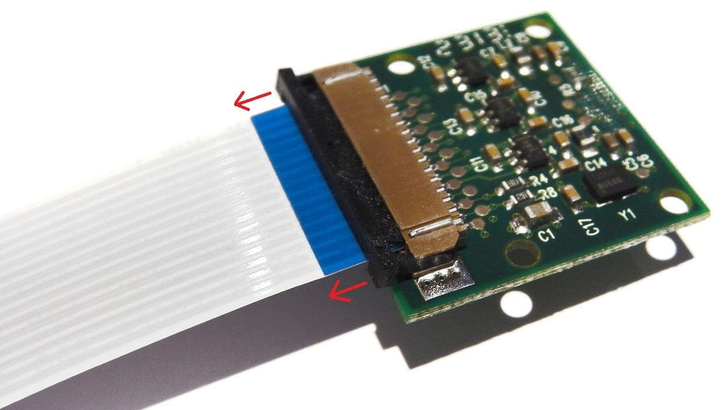 Отсоединение чёрного коннектора от платы камеры Raspberry Pi