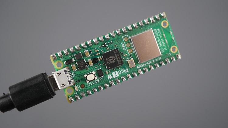 Встроенный светодиод Raspberry Pi Pico W — выключен