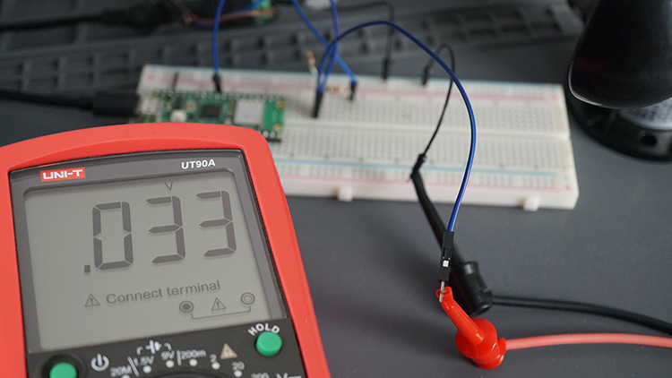 Raspberry Pi Pico измерение напряжения датчика ветра при отсутствии ветра