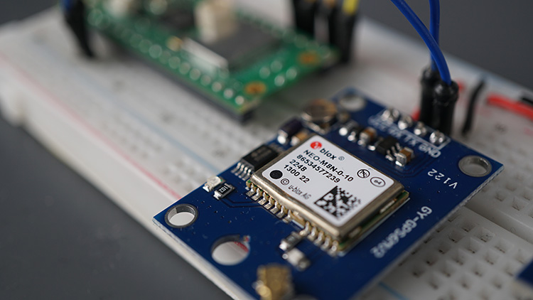 Получение необработанных GPS-данных — Тестирование GPS-модуля NEO-M8N с Raspberry Pi Pico